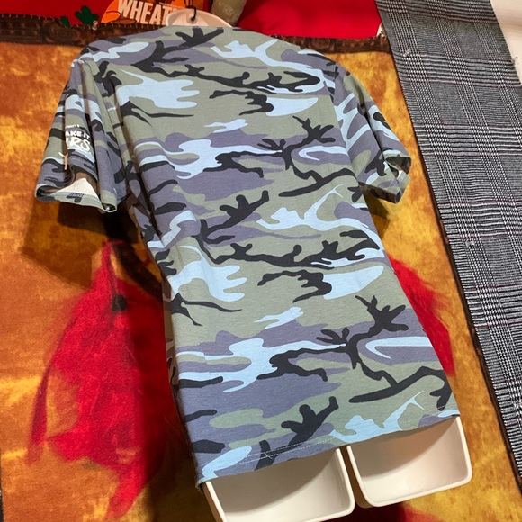 YIW-women’s blue/gray camo ‘MAKE A DIFFERENCE’ short sleeve graphic tee-shirt - Picture 9 of 9